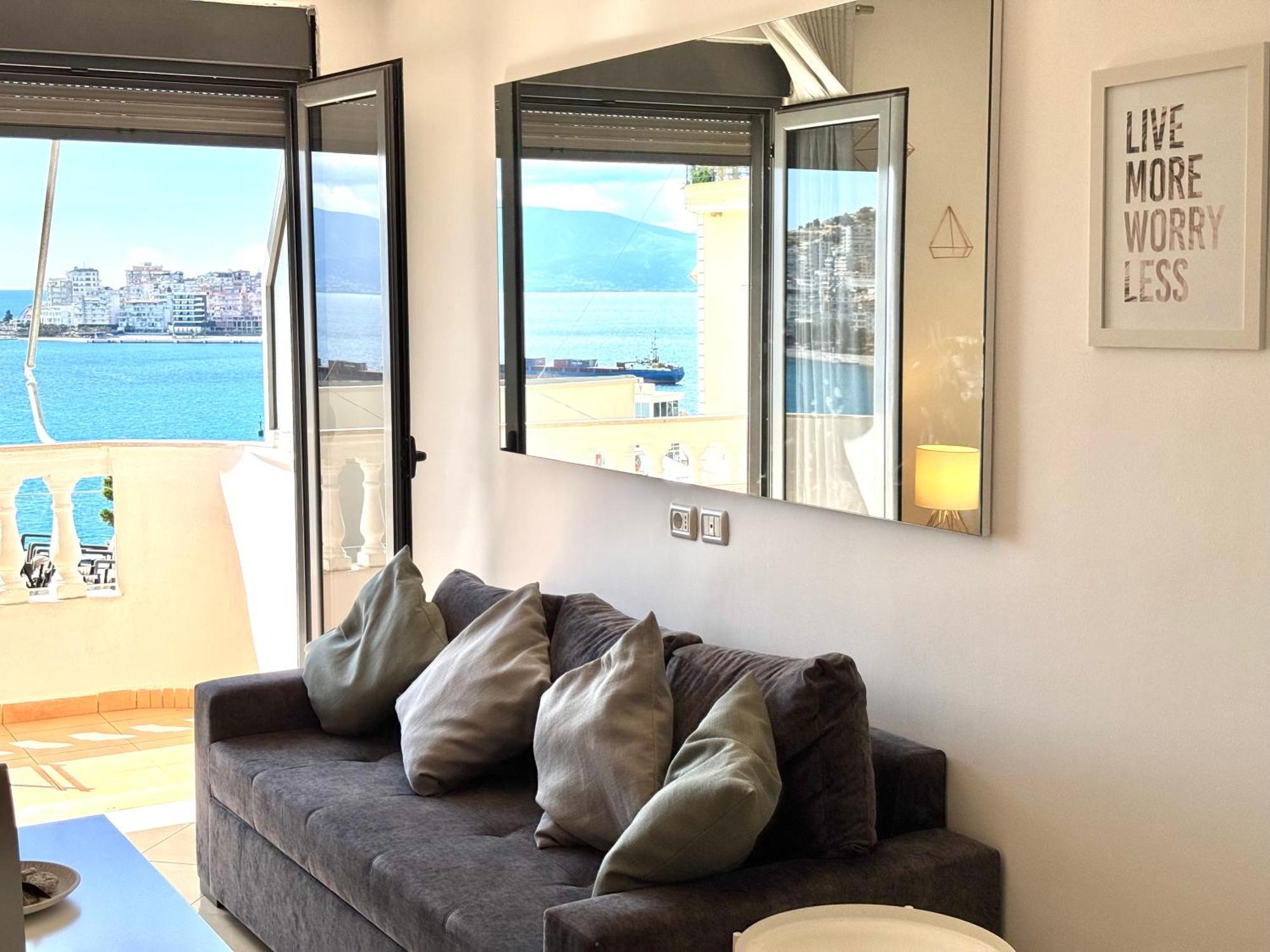 Sun & Sea Apartment Saranda Exterior photo